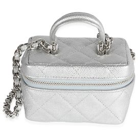 Mini bolsa de penteadeira Chanel prata metálica acolchoada caviar com corrente Cinza