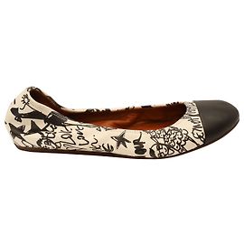 Ballerine Cap Toe con stampa Graffiti di Lanvin in pelle nera e bianca Altro