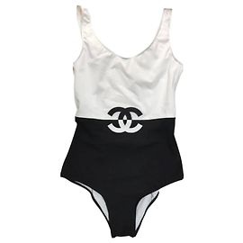 Chanel CC Logo Uma Peça Preto e Branco Tamanho Dois Tons 34 XS Preto Branco