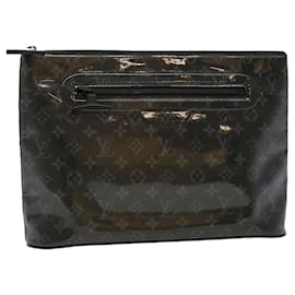 Louis Vuitton-LOUIS VUITTON Eclipse Glaze Pochette Cosmos Clutch Bag M63373 LV Auth 30484a-Black