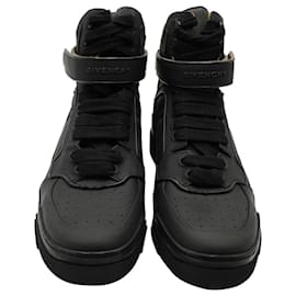 Givenchy-Givenchy High Top Sneakers aus schwarzem Leder-Schwarz