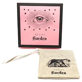 Gucci-Bijoux Chanel-Gris