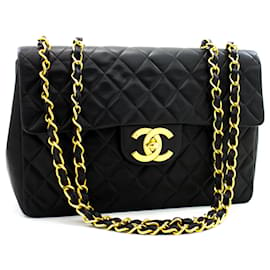 Chanel-Chanel Jumbo 13" 2.55 Bolsa de ombro com aba e corrente preta de pele de cordeiro grande-Preto