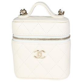 Chanel Creme Quilted Caviar Mini Vanity Case Blanc