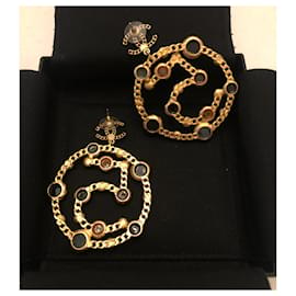 Chanel-Orecchino Chanel con pendente-D'oro