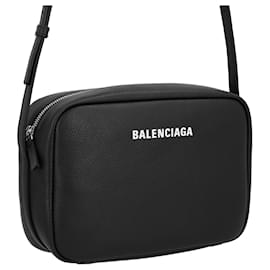 Balenciaga-Balenciaga Women Everyday Medium Camera Bag-Black