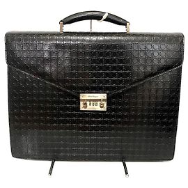 Salvatore Ferragamo Noir