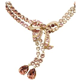 Dolce & Gabbana-Dolce & Gabbana Collana girocollo con fiocco natalizio in cristallo rosa in ottone dorato-D'oro,Metallico