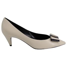 Saint Laurent-Saint Laurent Anaïs 55 Bow Pumps in Cream Lambskin Leather-White,Cream