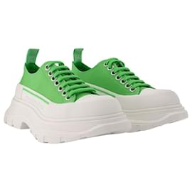 Alexander Mcqueen-Tread Slick Sneakers in White Leather-Green