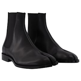 Maison Martin Margiela-Tabi Advocate Ankle Boots in Black Leather-Black