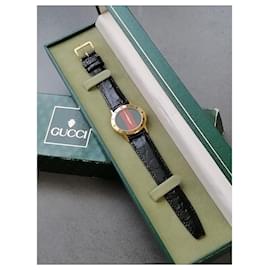 Gucci-Original Gucci watch 3000 J wristwatch-Golden