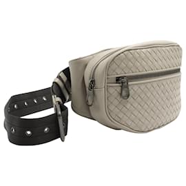 Bottega Veneta-Bottega Veneta Intrecciato Belt Bag in Grey Leather-Grey