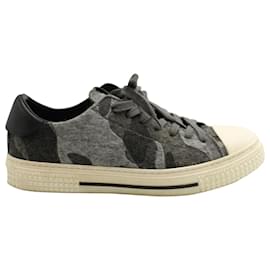 Valentino-Valentino Camouflage Cap Toe Low Top Sneakers in Grey Wool Flannel-Grey