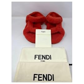 Fendi-Fendi shearling-trim open-toe sandals-Red
