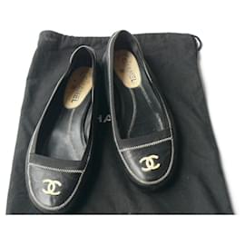 Chanel-CHANEL Black leather ballet flats T40 Bon état-Black