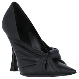 Balenciaga-Balenciaga Drapy Pointed Toe Pumps-Black