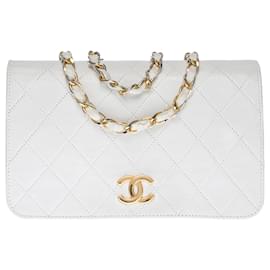 Chanel-Beautiful Chanel Full flap mini handbag in white quilted lambskin, garniture en métal doré-White