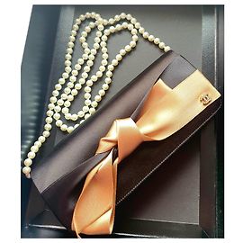 Borsa da sera / pochette Chanel Nero Beige D'oro Nocciola