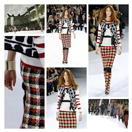 Chanel-Chanel 07A runway  black white tie dye print nylon warm vest-Multiple colors