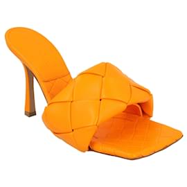 Bottega Veneta-Bottega Veneta Women Lido Padded Mule in orange Lambskin-Orange