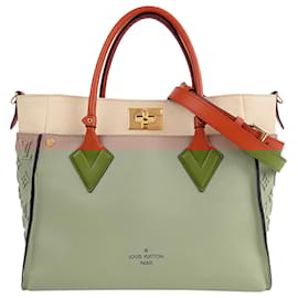 Louis Vuitton-Louis Vuitton Pink On My Side MM-Pink