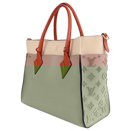 Louis Vuitton-Louis Vuitton Pink On My Side MM-Pink
