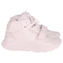 Burberry-Burberry Regis High Top Sneakers aus weißem Leder-Weiß