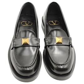 Valentino-Valentino Roman Stud Loafers in Black Leather-Black
