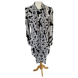 Diane Von Furstenberg Abito DvF dal design iconico a catena con collo a sciarpa Nero Bianco
