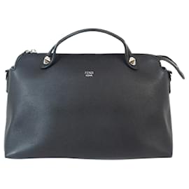 Fendi-Fendi Noir Au fait-Noir