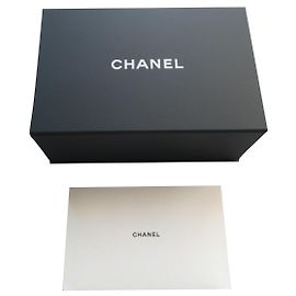 boite vide chanel pour sac a main Noir