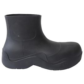 Bottega Veneta Stivaletti Biodegradabili The Puddle in Gomma Nera Nero
