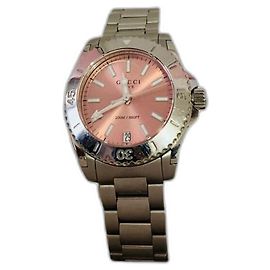 Relógio Gucci Dive em aço com quartzo rosa Prata
