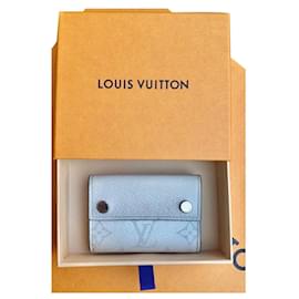 Louis Vuitton-Taigarama Découverte compact-Blanc cassé