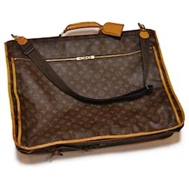 Louis Vuitton-LOUIS VUITTON Monogram Portable Sunk Center Kleiderschutzhülle M23412 LV Auth am2409S-Monogramm