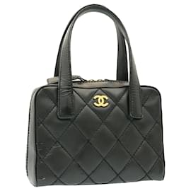 Chanel-CHANEL Wild stitch Matelasse Hand Bag Leather Black CC Auth am1388ga-Black