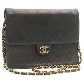 Chanel-CHANEL Matelasse Chain Flap Bolsa de Ombro Pele de Cordeiro Preto Ouro CC Auth am1708ga-Preto,Dourado