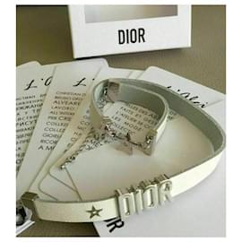 Dior-Bracelets-Blanc