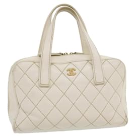 Chanel-CHANEL Wild Stitch Matelasse Tote Bag Lamb Skin White CC Auth am2541g-White