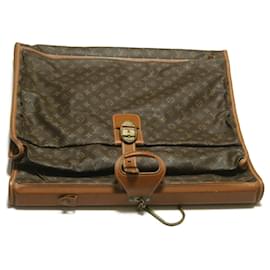 Louis Vuitton-LOUIS VUITTON Monogramm Kleidungsstückbezug Tragbare Kuppel Vintage T.23403 LV Auth am445G-Monogramm