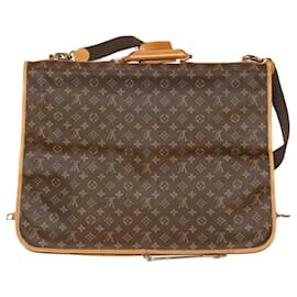 Louis Vuitton-LOUIS VUITTON Monogram Portable Sunk Center Kleiderschutzhülle M23412 LV Auth am2724G-Monogramm