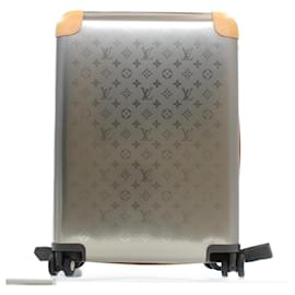 Louis Vuitton-LOUIS VUITTON Monogram Titanium Horizon 55 Roller Suitcase M41226 LV Auth ak157a-Silvery