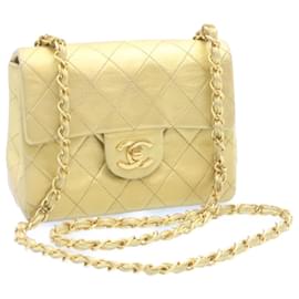 Chanel-CHANEL Matelasse Bolsa de Ombro com Aba de Corrente Couro Ouro CC Auth 25305NO-Dourado