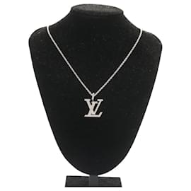 Louis Vuitton-LOUIS VUITTON Collier Pandantif LV XL Or Blanc Diamant Q93821 auth 27695A-Argenté