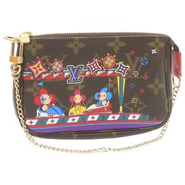 LOUIS VUITTON Monogram Vivienne Mini Pochette Accessoires M69976 auth 28293alla Monogramma