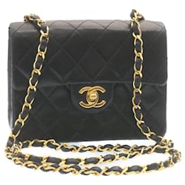 Chanel-CHANEL Mini Matelasse Chain Flap Bolso de hombro Piel de cordero Negro Oro Auth 28471EN-Negro,Dorado