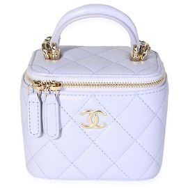 Bolsa Chanel Lavanda Pele de Cordeiro com Corrente Roxo