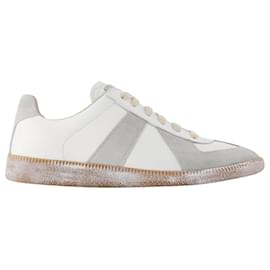 Maison Martin Margiela-Replica Low Top Sneakers in White Leather-White