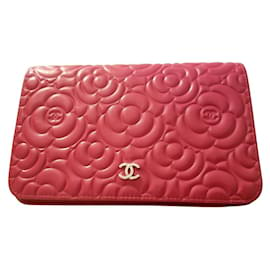 Chanel-Chanel Camellia Raspberry Red Lambskin Shoulder Bag-Red